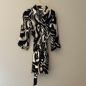 Sincerely Jules Black and Cream Abstract Shirt Mini Dress